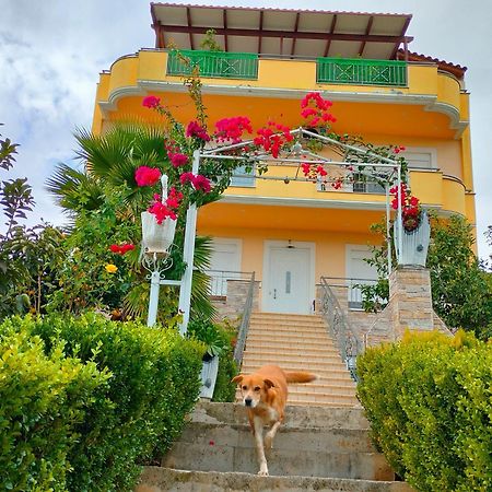דירות לפקנדי חלקידס House With Wonderful View מראה חיצוני תמונה